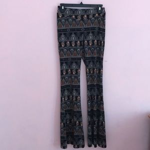 Flowy patterned pants with flared bottoms